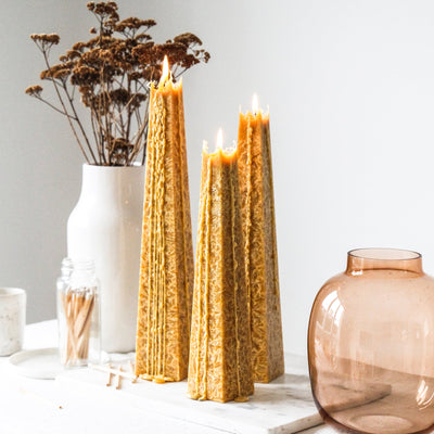 White Lily Icicle Candle Gold