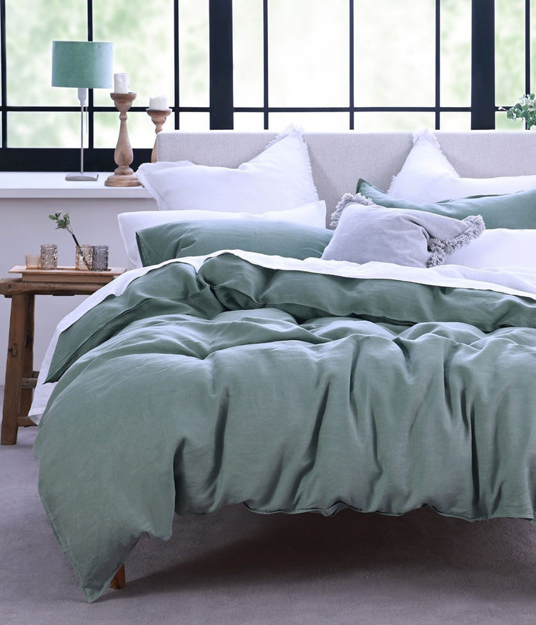 Laundered Linen Duvet Set + 2 Pillowcovers